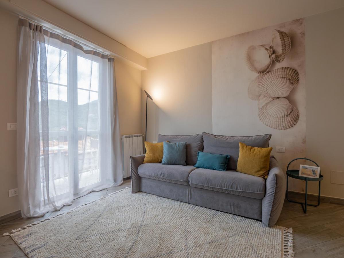 Appartamento Melograno "A Casa Felice" Pietra Ligure Exterior photo